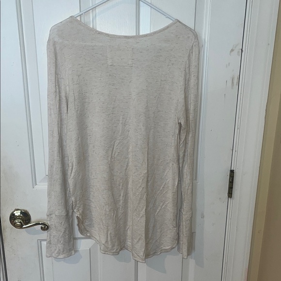 LILLY PULITZER LUXLETIC Long Sleeve Top Medium - Picture 6 of 7